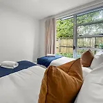 Westmere Wonder L Gorgeous 3 Bed Home Inc View